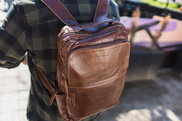 MOCHILA DE CUERO GENUINO IDUN