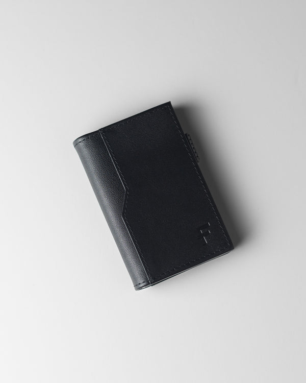 BILLETERA DE CUERO GENUINO LOKI BLACK