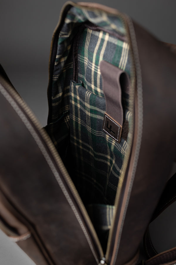 MOCHILA DE CUERO FENRIR