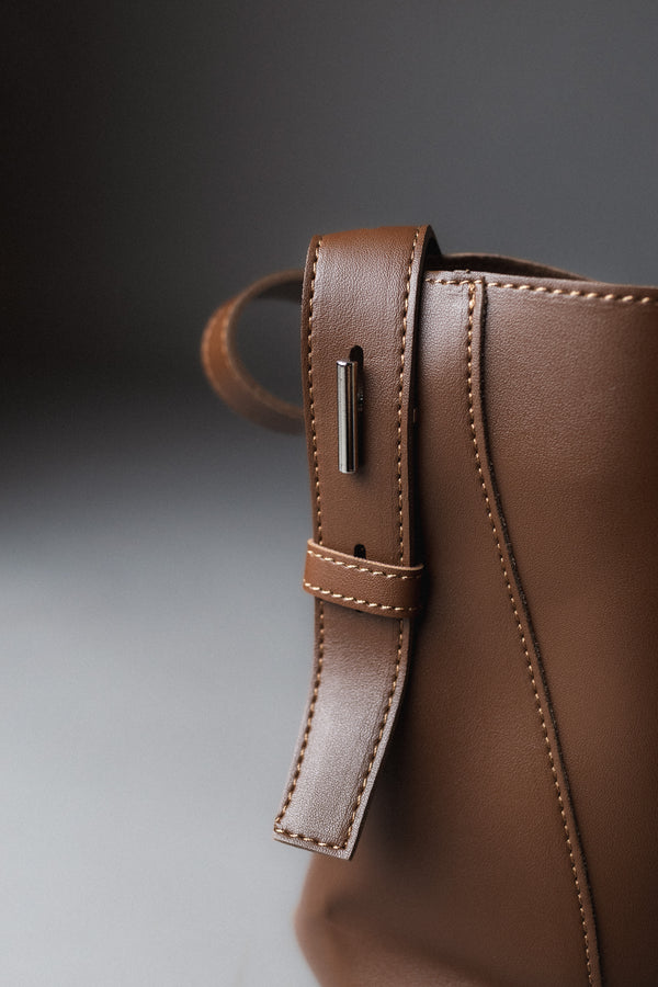 CARTERA LAUFEY BROWN