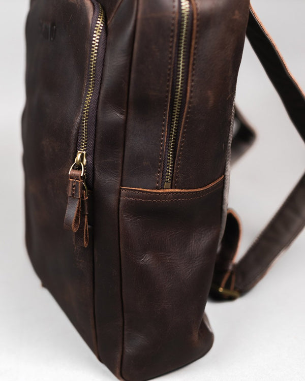 MOCHILA DE CUERO BALDER DARK BROWN