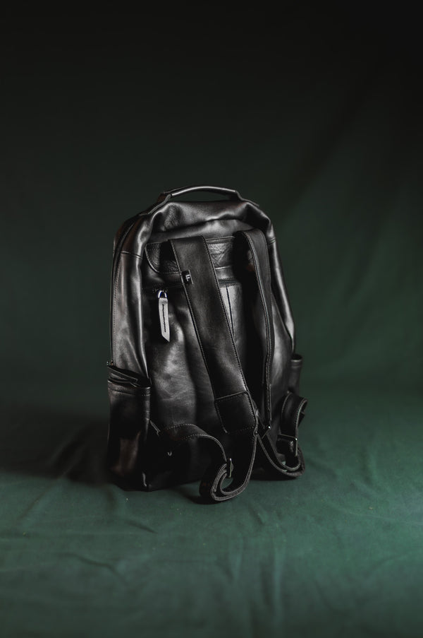 Mochila de Cuero Idun Negra