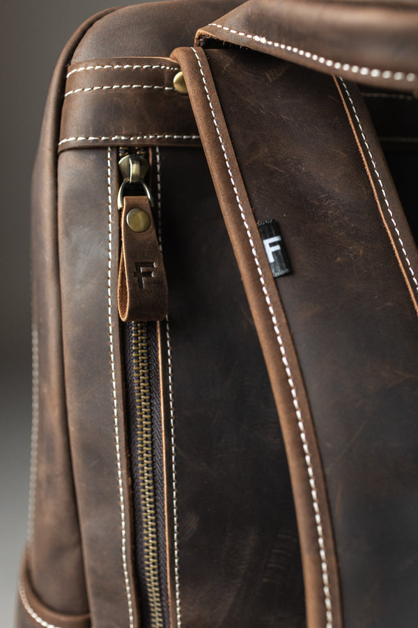 MOCHILA DE CUERO FENRIR