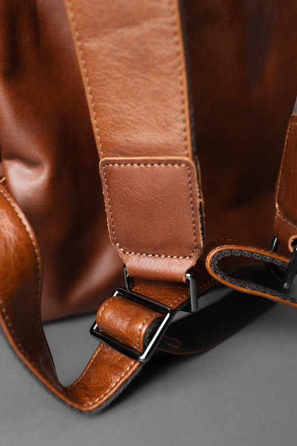 MOCHILA DE CUERO GENUINO IDUN