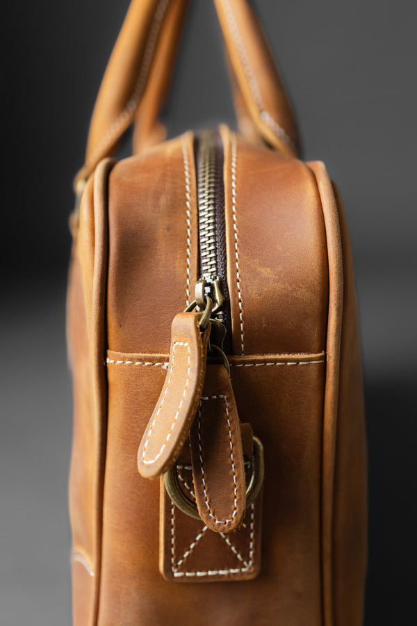 MALETÍN DE CUERO GENUINO MUNIN