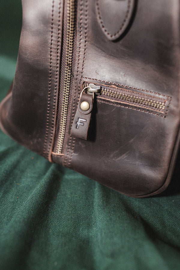Bolso de Cuero Tyr Café Oscuro