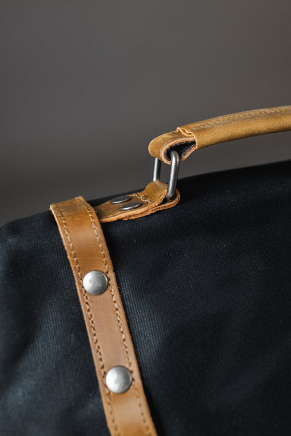 MALETÍN DE LONA SKIRNIR BLACK